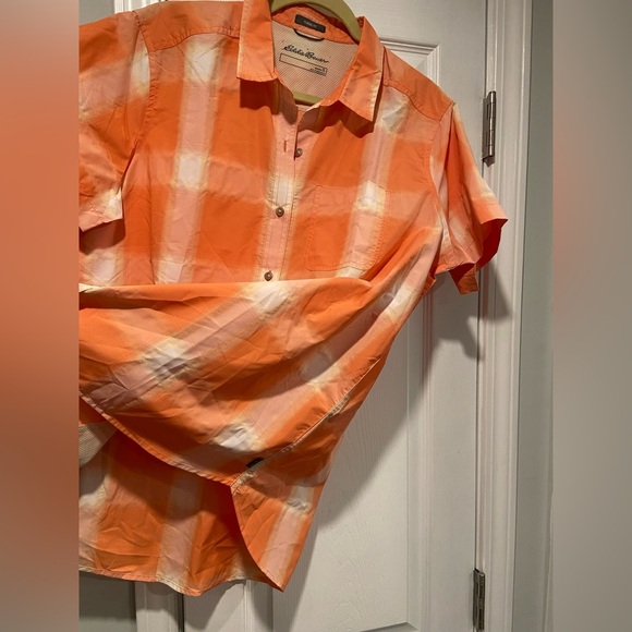 Eddie Bauer Size LT Orange Coral Vented Short Sleeve Button Down Hiking Shirt - Picture 5 of 14